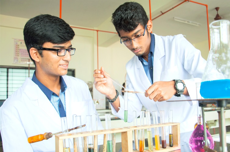 Science lab experiments at Sharada PU College in Mangalore with hands-on learning facilities
